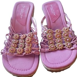Y2K NWOT HTF Kenneth Cole Reaction Pink Wedge Sandals Sz 8.5
